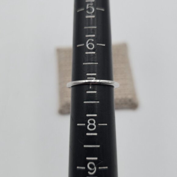 Size 7 Sterling Silver Various Small Clear Diamonds Band Ring A4170 - Picture 6 of 8